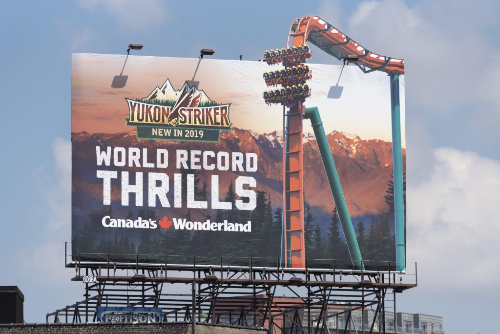 Yukon Striker roller-coaster 