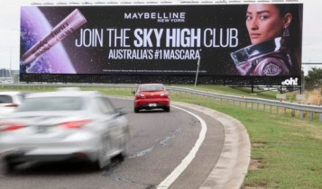 Maybelline Sky High Club
