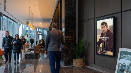 VIOOH partners with Abode Media to expand programmatic DOOH footprint across premium residential locations